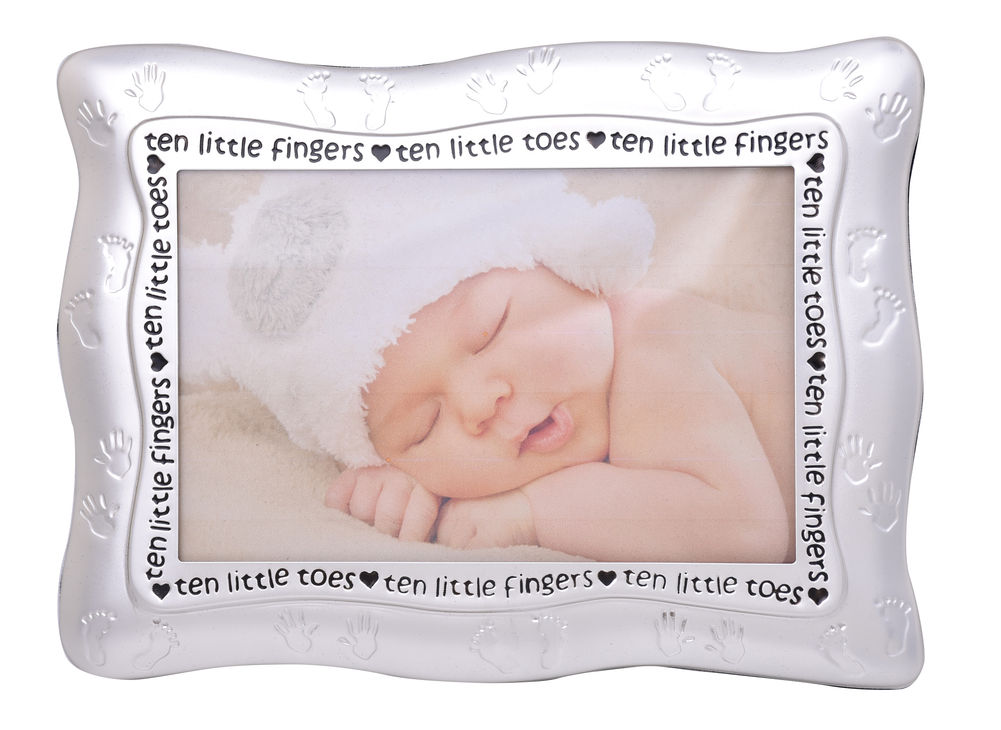 BABY FOOTPRINTS FRAME 6X4